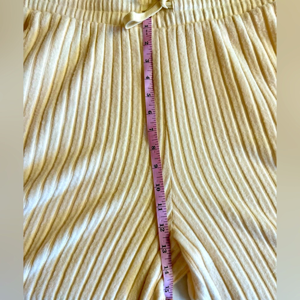 NWOT Rip Curl Cozy Jumpsuit- cream cozy fuzzy elastic waist ribbed .Size XL - Picture 13 of 14